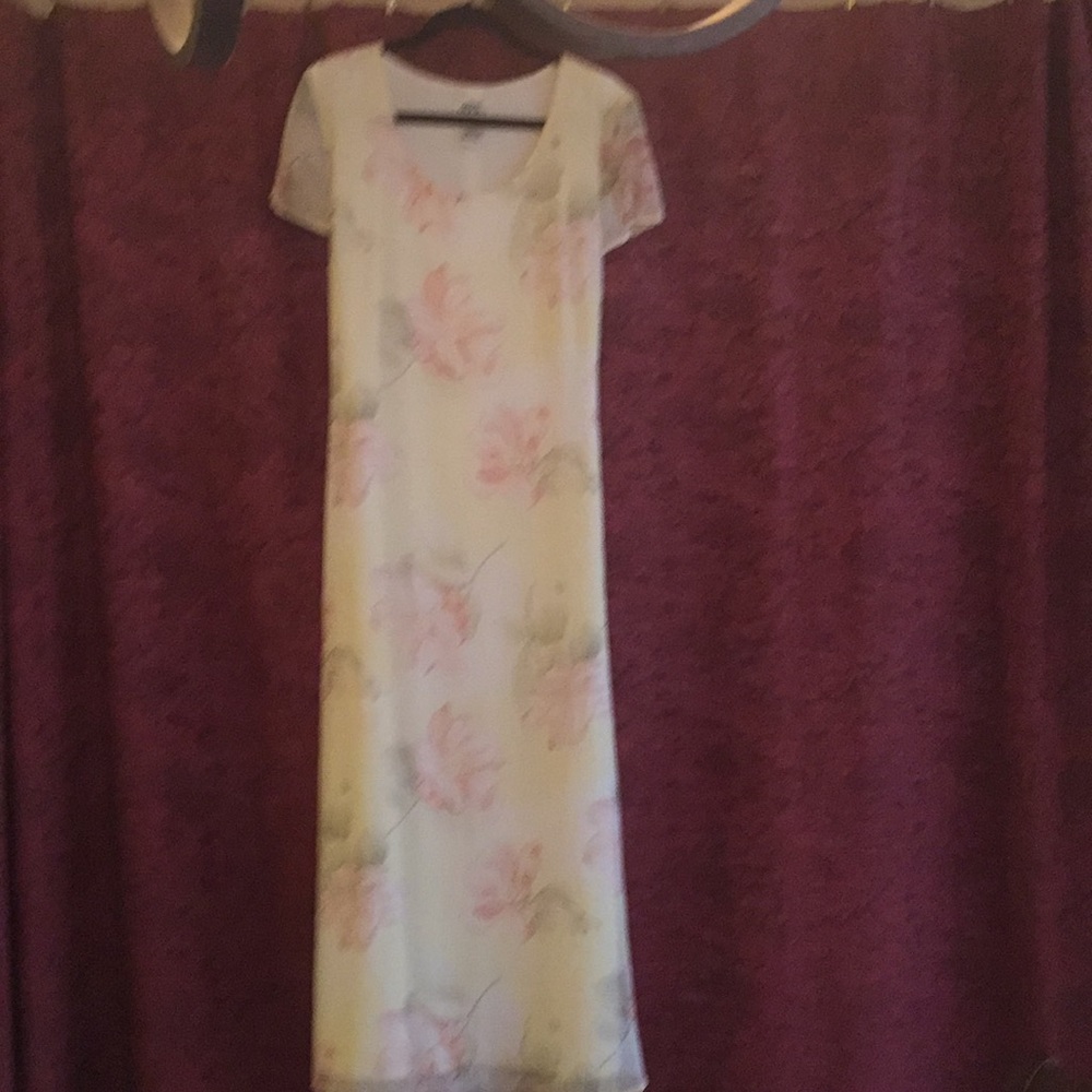 Pretty Chiffon Pastel Maxi Dress